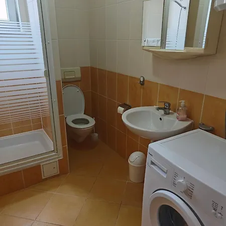 Tessa 63 Apartment *